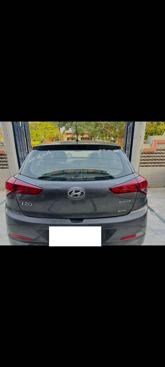 https://images10.gaadi.com/usedcar_image/4244716/original/processed_2d5898d7819e8e05e3310e4e6842b97d.jpg?imwidth=6400