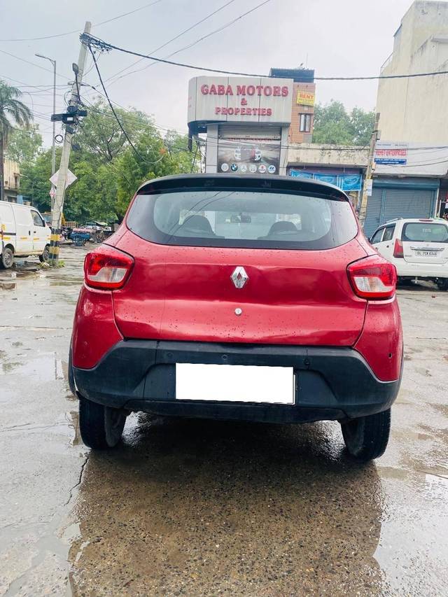 https://images10.gaadi.com/usedcar_image/4244717/original/processed_b886a3a044b94137ec6666896495cceb.jpg?imwidth=6402