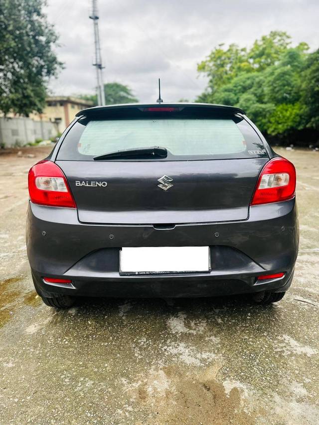 https://images10.gaadi.com/usedcar_image/4244729/original/processed_6a2f06e2ab3c733587869ed56dc3c561.jpg?imwidth=6402