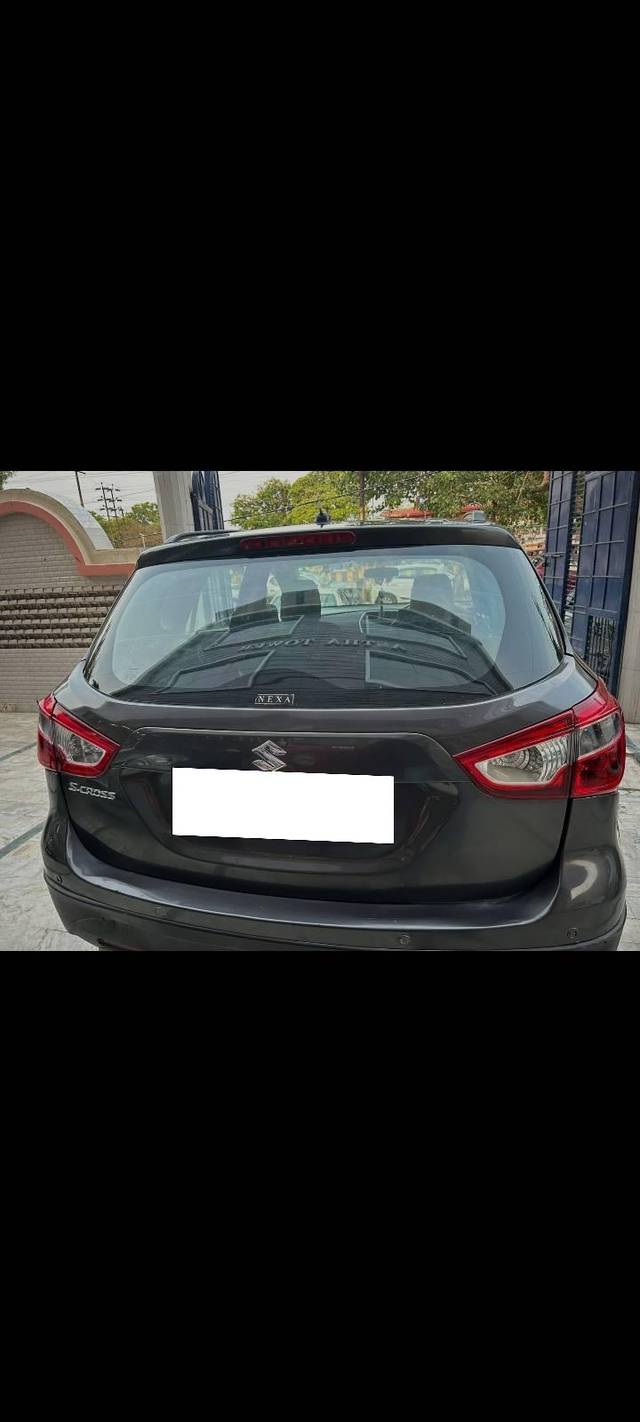 https://images10.gaadi.com/usedcar_image/4244745/original/processed_5be916dfce2ba4d4b1daa9e2f61abfd9.jpg?imwidth=6401