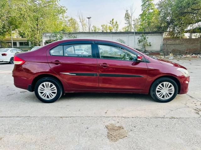 https://images10.gaadi.com/usedcar_image/4244760/original/processed_a59c9f25c59acef4d22e5cff35a0bc58.jpg?imwidth=6401