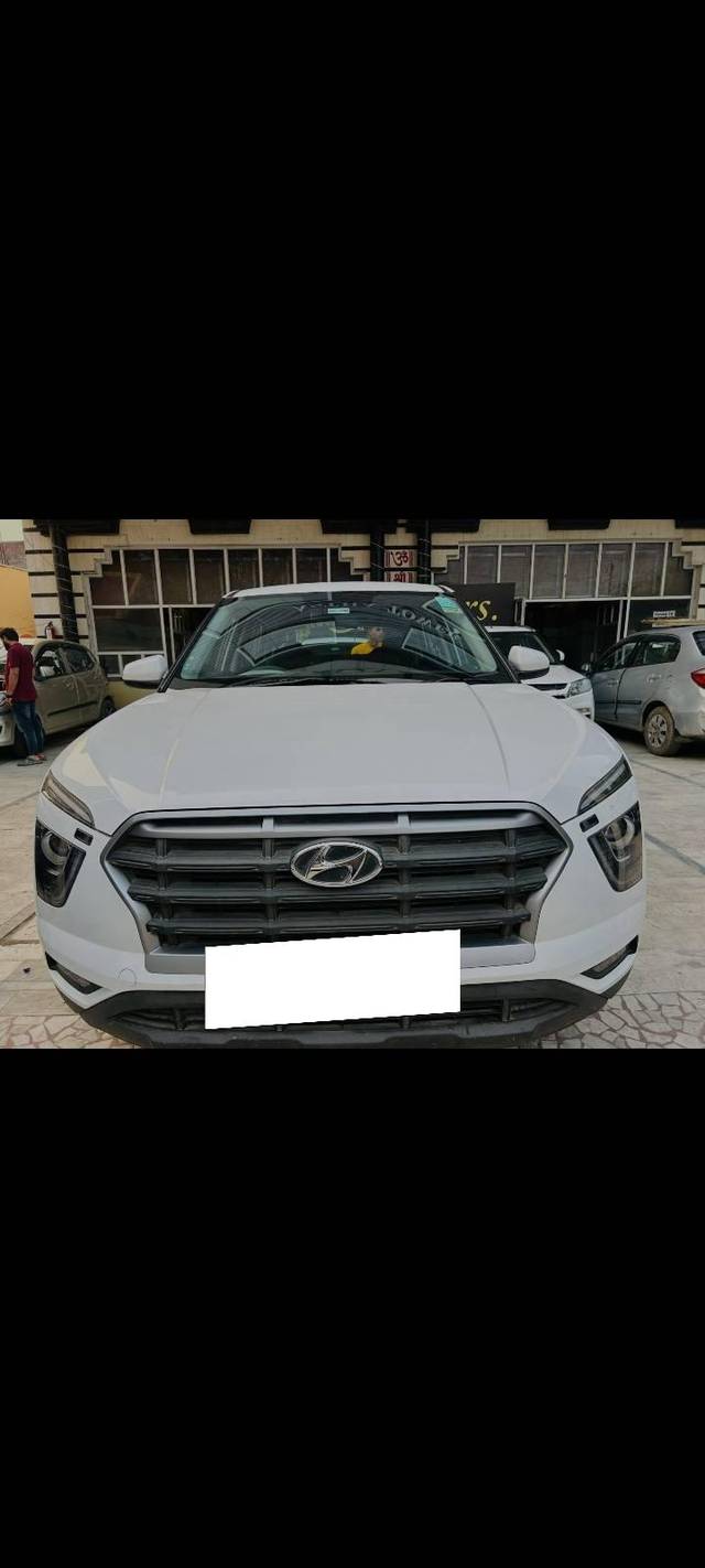 https://images10.gaadi.com/usedcar_image/4244788/original/processed_946684f593495e49e3e4d15031fcb0f7.jpg?imwidth=6400