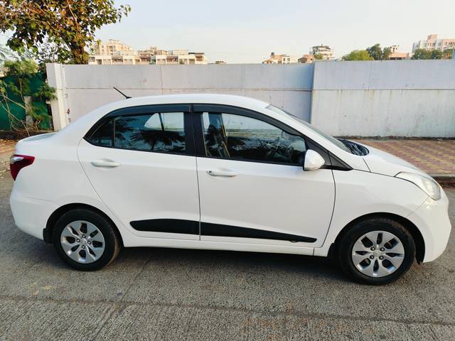 https://images10.gaadi.com/usedcar_image/4244851/original/178e0a7d19cb364433876c7b4a3d2cea.jpg?imwidth=6401