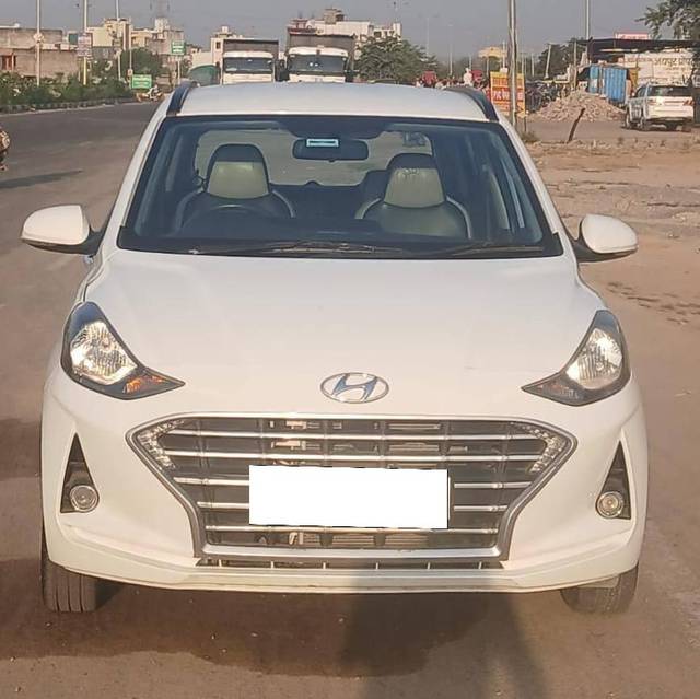 https://images10.gaadi.com/usedcar_image/4244868/original/processed_33f9617f1a228fa4465999f672bc14a7.jpg?imwidth=6402