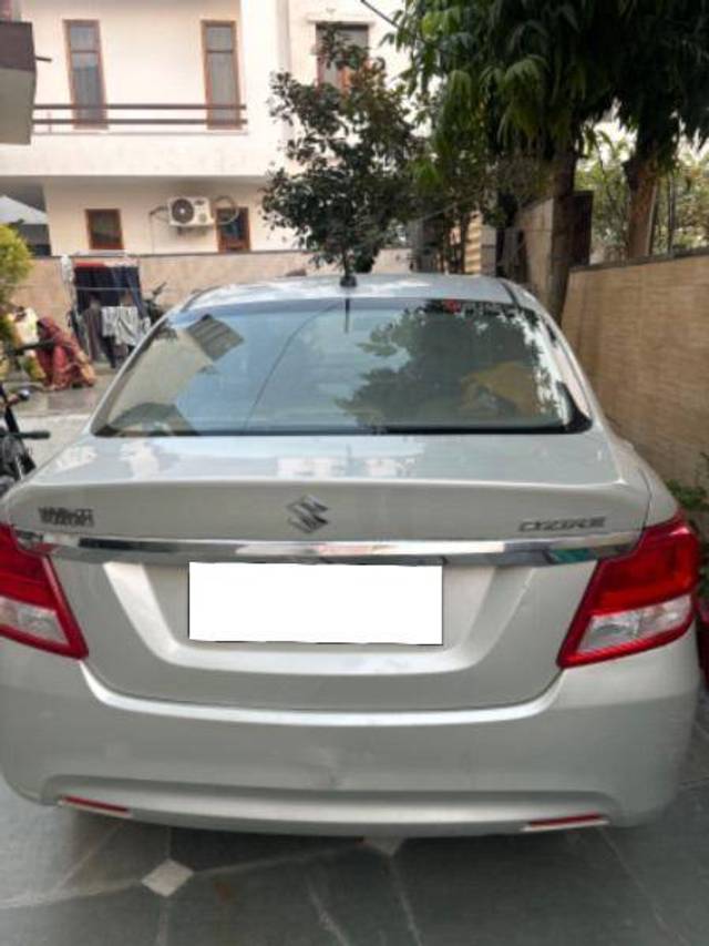 https://images10.gaadi.com/usedcar_image/4244942/original/eb85a6eca3be67d5f0d7ba971b99ef8b.jpg?imwidth=6400