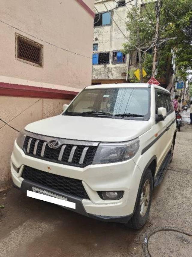 https://images10.gaadi.com/usedcar_image/4244972/original/processed_f2ae7c7f-0710-4441-bfc4-c6b7ce1a820d.jpg?imwidth=6400