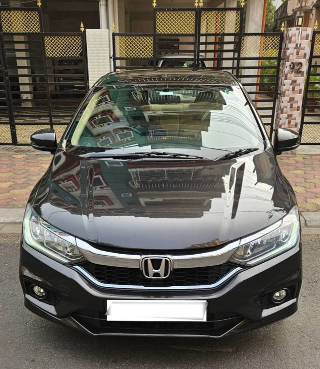 https://images10.gaadi.com/usedcar_image/4244975/original/processed_848980d884037bdb7b1f5def5a246e43.jpg?imwidth=6400