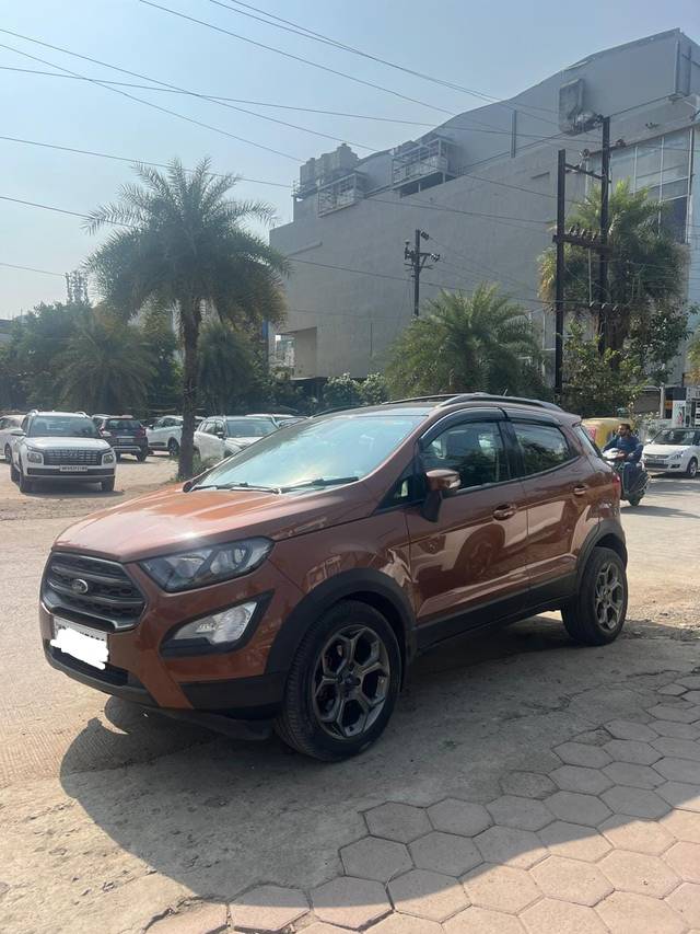 https://images10.gaadi.com/usedcar_image/4245007/original/def2f95b843d5997e26e38bc67ac7131.jpg?imwidth=6402