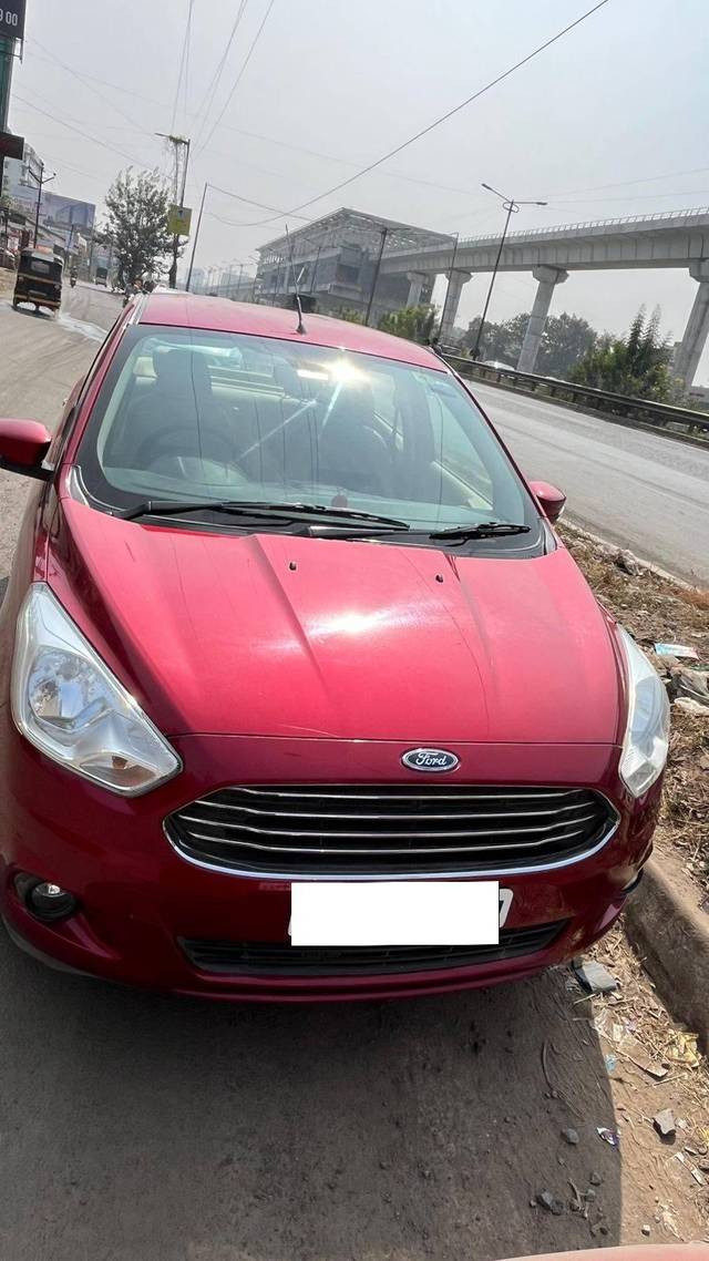 https://images10.gaadi.com/usedcar_image/4245091/original/processed_8eac8fb19ff87b0078c19029bc037577.jpg?imwidth=6402