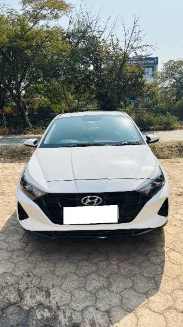 https://images10.gaadi.com/usedcar_image/4245109/original/processed_0b192af2-5568-496a-aa25-41b081cece64.jpeg?imwidth=6402