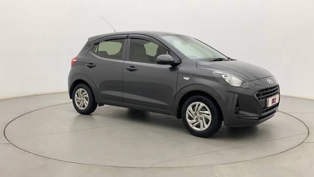 https://images10.gaadi.com/usedcar_image/4245145/original/c12deade18c774ee3cffbef23a5599dc.jpg?imwidth=6400