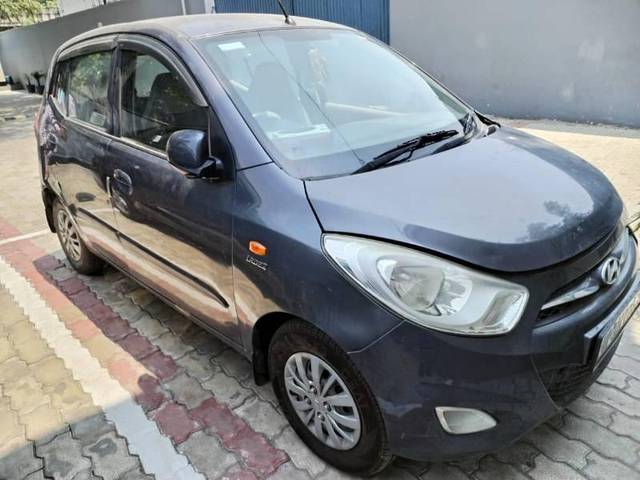 https://images10.gaadi.com/usedcar_image/4245199/original/processed_d66de2f5-0a22-425a-af90-f63bd16f2d90.jpg?imwidth=6400