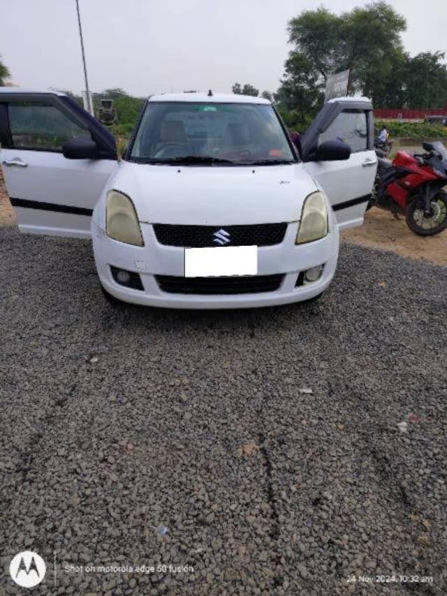 https://images10.gaadi.com/usedcar_image/4245381/original/processed_1bfa9864-daa2-412f-8924-4345da901135.jpg?imwidth=6400