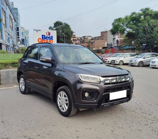 https://images10.gaadi.com/usedcar_image/4245464/original/processed_6421cf1043ea1c9c7c47369f1204436d.jpg?imwidth=6400