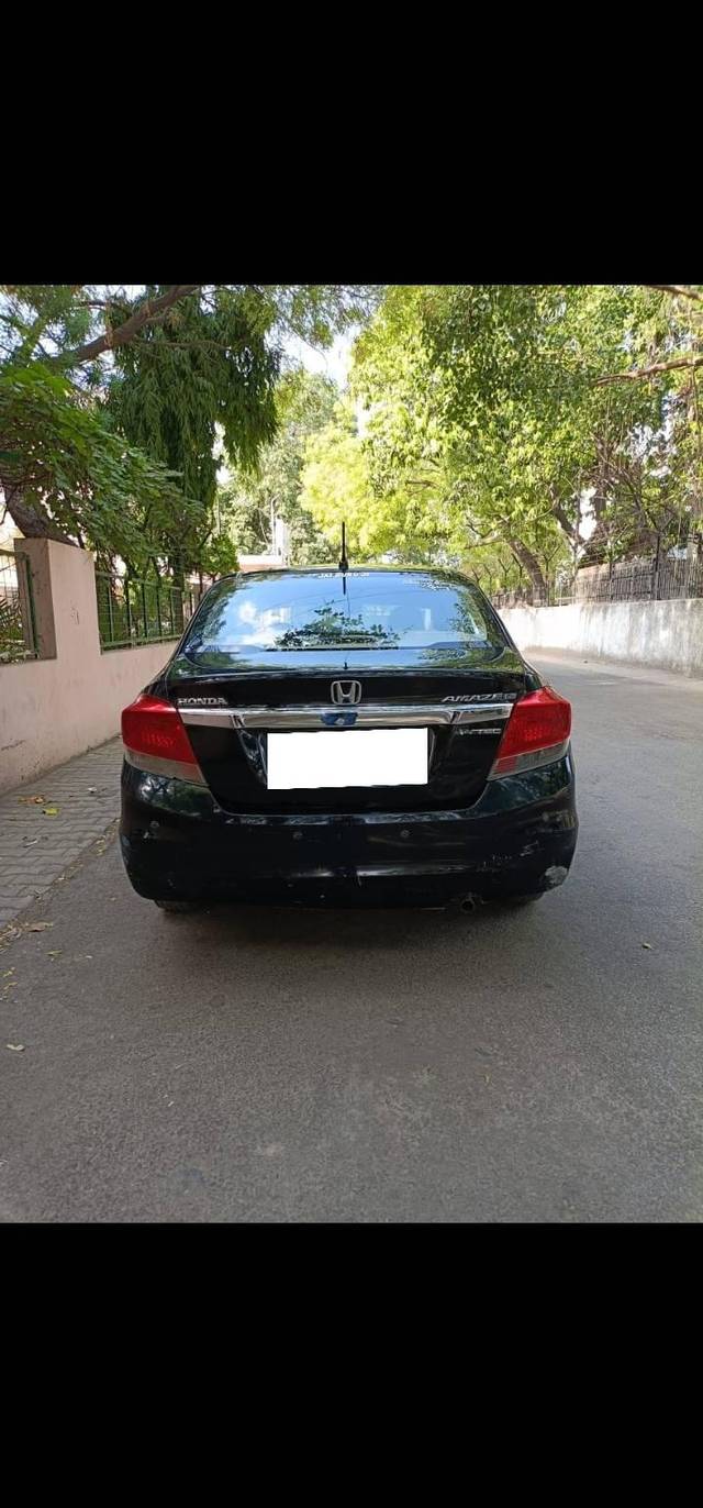 https://images10.gaadi.com/usedcar_image/4245524/original/processed_c9a801f7b622243edfe272f9aef5f72d.jpg?imwidth=6401