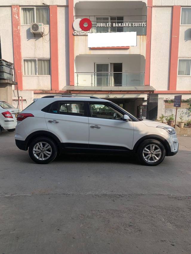 https://images10.gaadi.com/usedcar_image/4245587/original/processed_20d3f45bc319f22b9102caf91362b77b.jpg?imwidth=6401