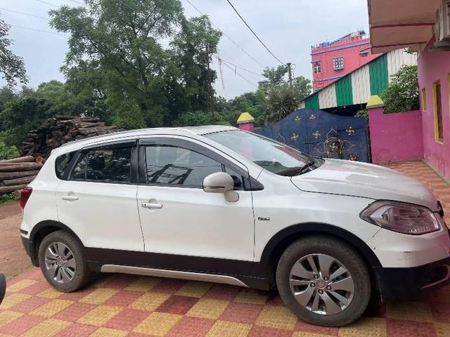 https://images10.gaadi.com/usedcar_image/4245614/original/processed_2b081466-16a0-4d76-b46b-e737796a16e9.jpeg?imwidth=6401