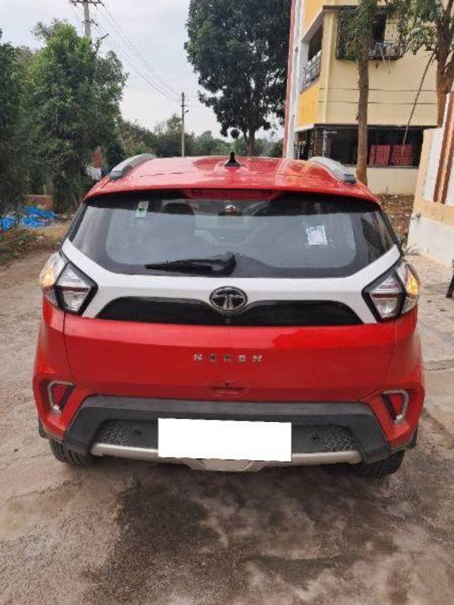 https://images10.gaadi.com/usedcar_image/4245637/original/ce60f831dd74132abfe7f5f87db0fb9b.jpg?imwidth=6401