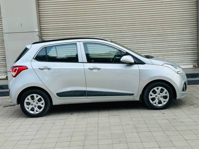 https://images10.gaadi.com/usedcar_image/4245782/original/3157ffb4cdfb750ff44680607c2d2335.jpg?imwidth=6401