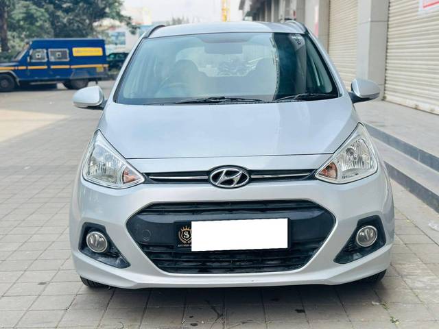 https://images10.gaadi.com/usedcar_image/4245782/original/processed_22702933dc1ec78df1627bd29e3a0796.jpg?imwidth=6400