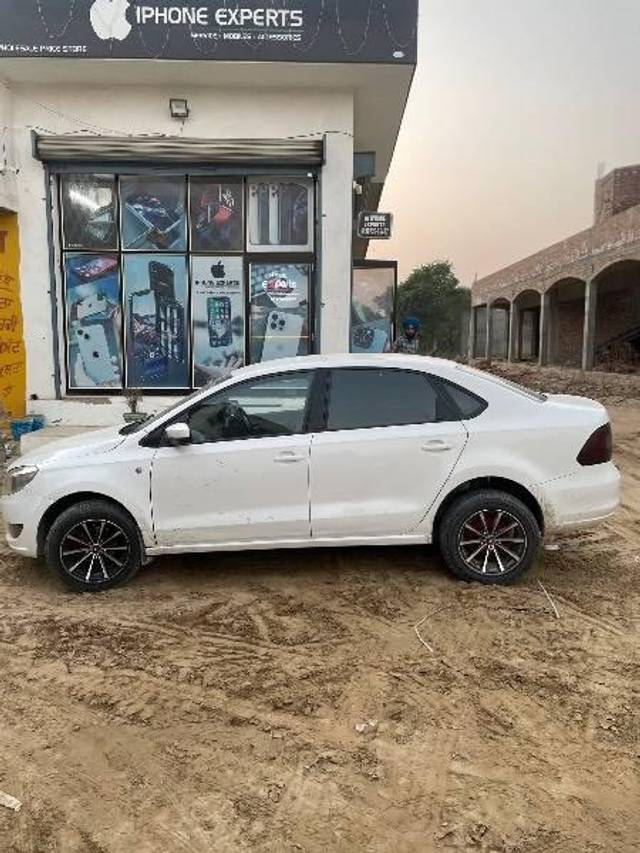 https://images10.gaadi.com/usedcar_image/4245871/original/processed_86cd3601-ff5f-4daa-8e70-2137636b2784.jpeg?imwidth=6401