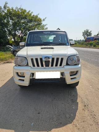 Mahindra Bolero 2001-2010 Mahindra Bolero VLX CRDe