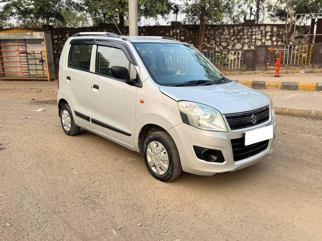 https://images10.gaadi.com/usedcar_image/4245973/original/processed_37cc49ade6e2290f2441d629e5de5616.jpg?imwidth=6400