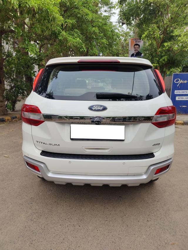 https://images10.gaadi.com/usedcar_image/4245993/original/processed_4a95db945d11cab4485e3d15a3204268.jpg?imwidth=6401