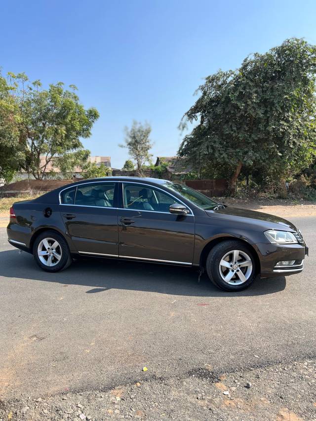 https://images10.gaadi.com/usedcar_image/4246043/original/eb354d86a564fb9544cac77b50792213.jpeg?imwidth=6401