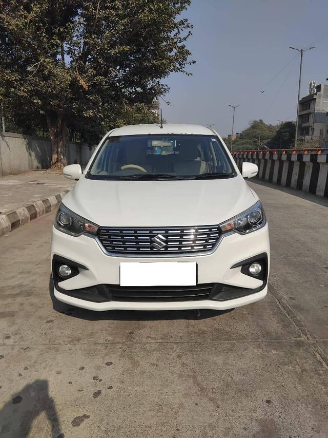 https://images10.gaadi.com/usedcar_image/4246056/original/processed_ec939a1f798fcebf8c0dfae912e3c0de.jpg?imwidth=6402