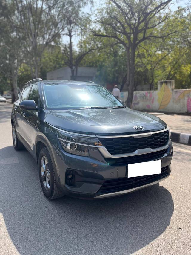 https://images10.gaadi.com/usedcar_image/4246098/original/processed_0218649d2b0d0f513c354b9a06687c28.jpg?imwidth=6400