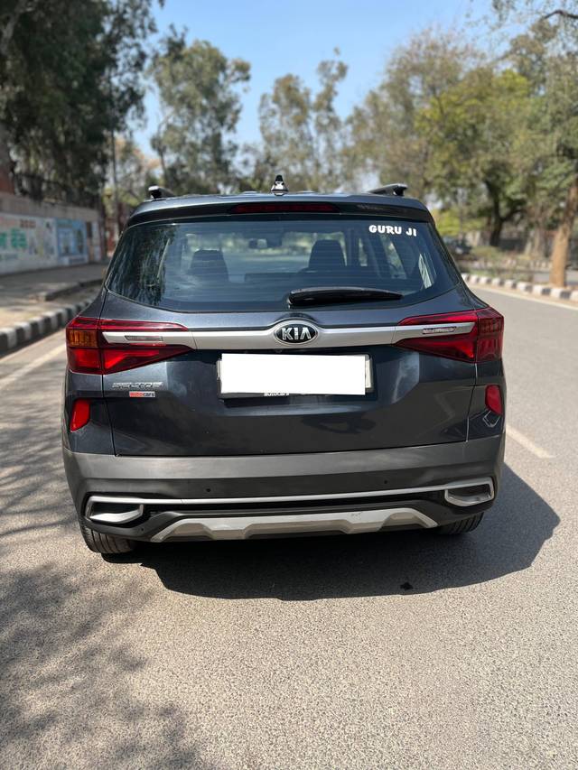 https://images10.gaadi.com/usedcar_image/4246098/original/processed_47797416b175729862564680d005ba84.jpg?imwidth=6402