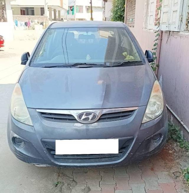 https://images10.gaadi.com/usedcar_image/4246120/original/processed_357e90a1-7c0a-4ba3-9a87-596ae5b340ab.jpg?imwidth=6400