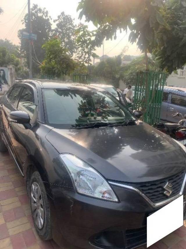 https://images10.gaadi.com/usedcar_image/4246187/original/processed_30940348-e45e-43bf-a42d-39589577e47f.jpg?imwidth=6400