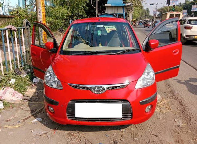 https://images10.gaadi.com/usedcar_image/4246262/original/processed_3db913fb-76a2-48c4-bac8-8aa5aeb1a2fa.png?imwidth=6401