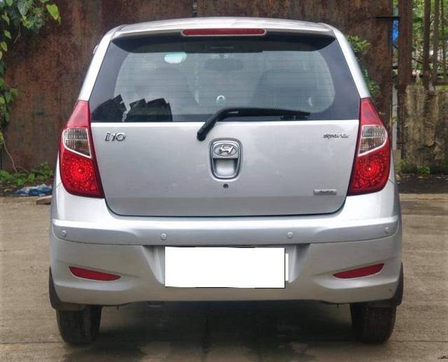 https://images10.gaadi.com/usedcar_image/4246277/original/09aaa7d614c5bedff4cd677ade7870b9.jpeg?imwidth=6401