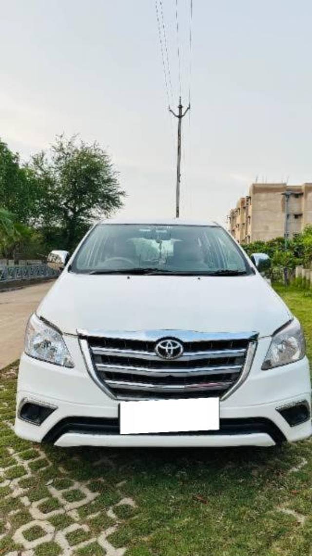 https://images10.gaadi.com/usedcar_image/4246356/original/processed_d3f0a0c2-0489-4c7b-a2cf-9958fb885a95.jpg?imwidth=6400