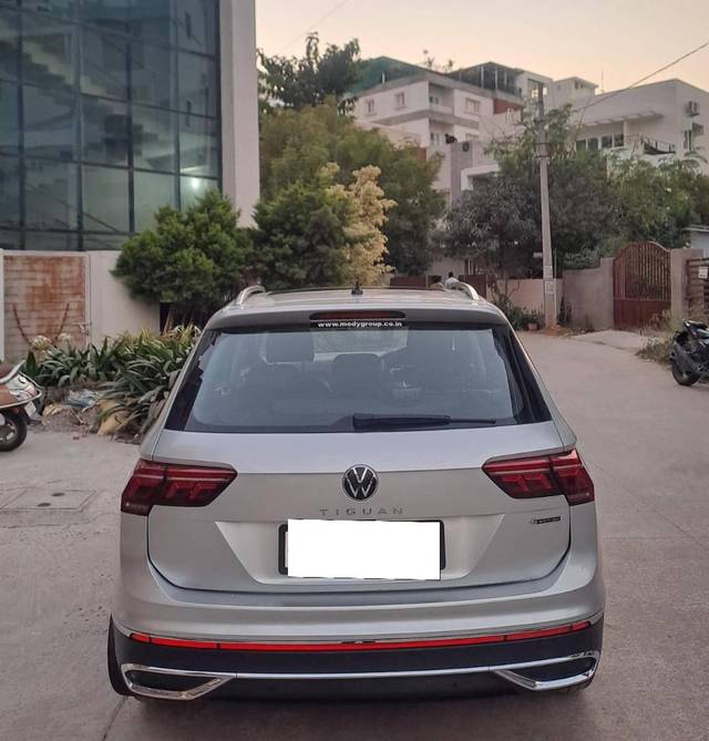 https://images10.gaadi.com/usedcar_image/4246510/original/processed_acfebda918a90f878d25c53a5c7a7be8.jpeg?imwidth=6402