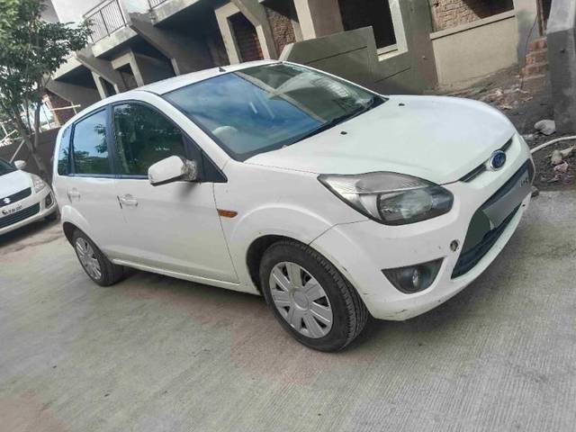 https://images10.gaadi.com/usedcar_image/4246534/original/processed_3c8a0c72-c1ff-4fab-a034-0ad86bdbd786.jpg?imwidth=6400