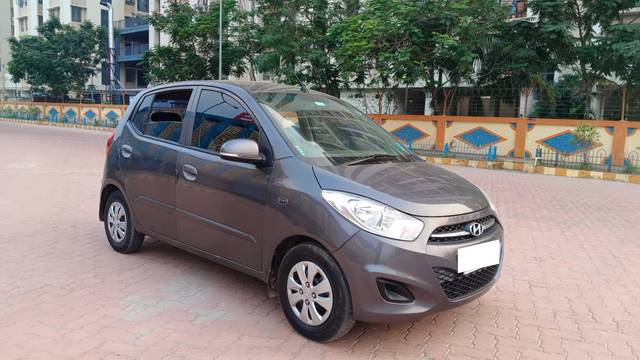 https://images10.gaadi.com/usedcar_image/4246612/original/processed_8d808420d021d7509129c2511bb1f702.jpg?imwidth=6400