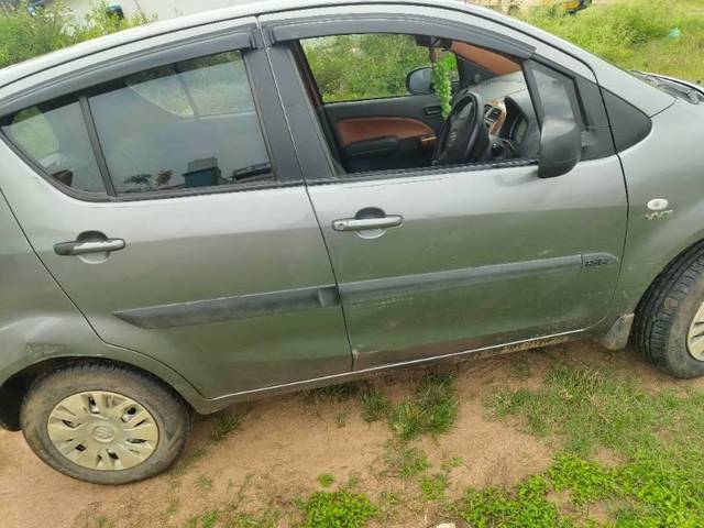 https://images10.gaadi.com/usedcar_image/4246626/original/processed_60ac7ffa-461b-4dfb-9cc7-3b10eef45a47.jpg?imwidth=6401