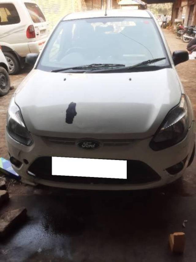 https://images10.gaadi.com/usedcar_image/4246644/original/processed_f5d0a038-31a7-412d-a32f-557d933fb979.jpg?imwidth=6400