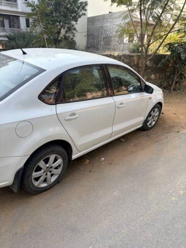 https://images10.gaadi.com/usedcar_image/4246710/original/3c0fd3dcfe5ed8c2cea1521f41458818.jpg?imwidth=6400