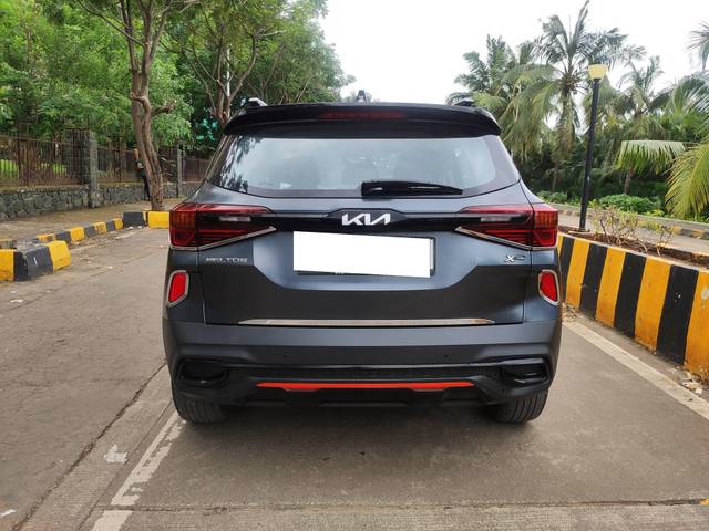 https://images10.gaadi.com/usedcar_image/4246720/original/processed_11c401aaef692e52b153c72760d6f7a8.jpg?imwidth=6402