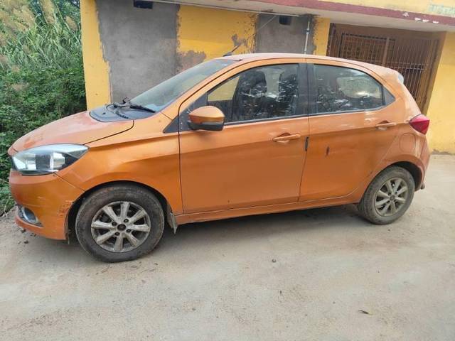 https://images10.gaadi.com/usedcar_image/4246983/original/processed_725a30df-6992-4125-83fb-b393f4475c3f.jpg?imwidth=6400