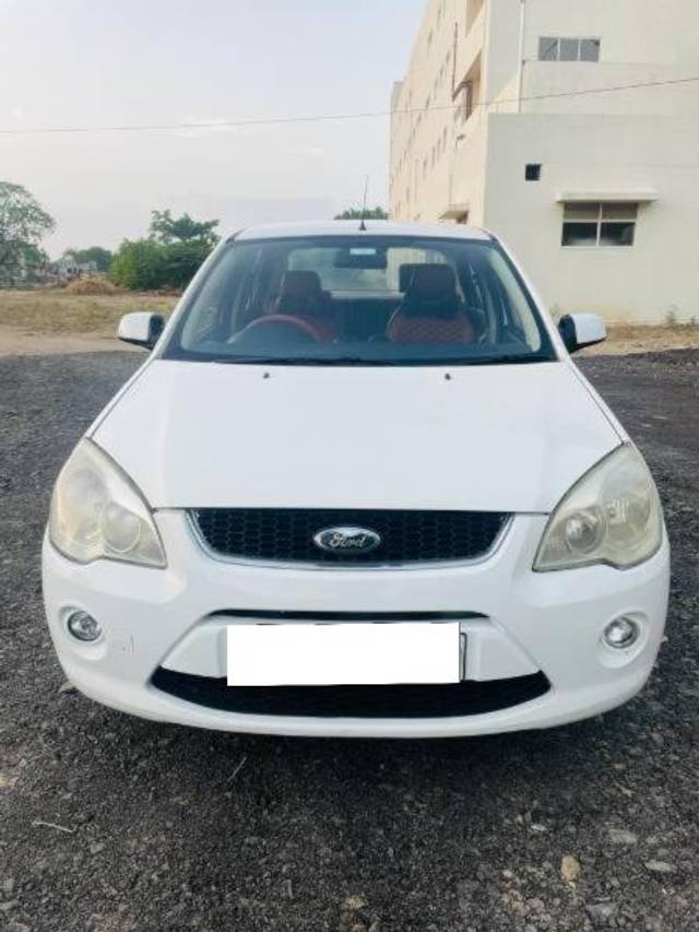 https://images10.gaadi.com/usedcar_image/4247041/original/processed_84183b16-b3b4-43f8-875c-3b01c92a7d0e.jpg?imwidth=6400