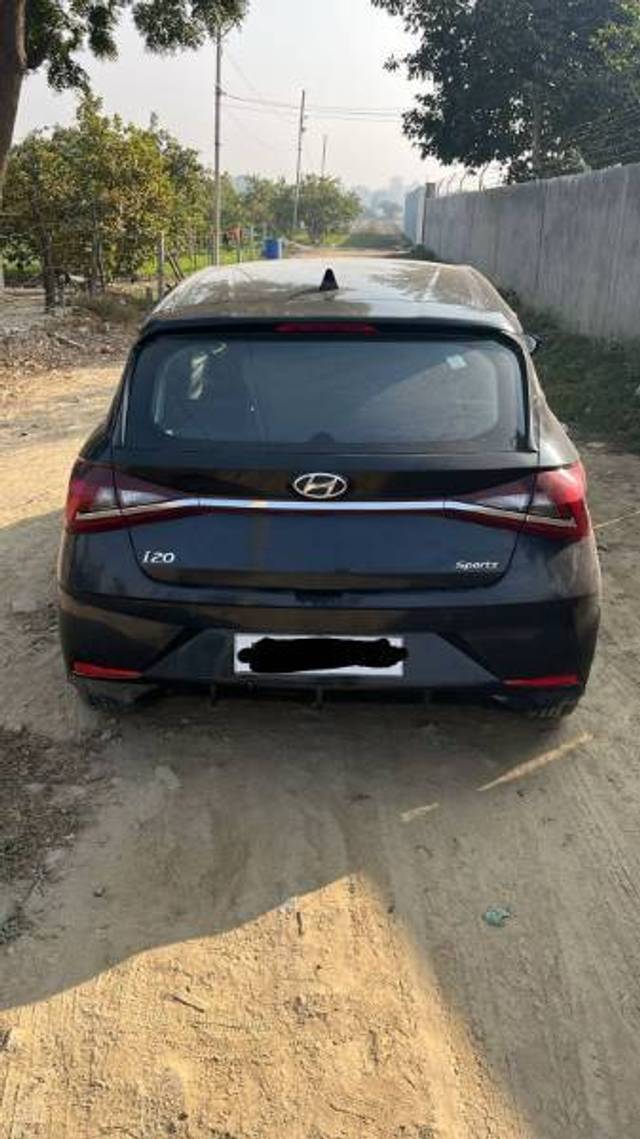 https://images10.gaadi.com/usedcar_image/4247261/original/d177cbb0b0ba7e8e9583a034e663b099.jpg?imwidth=6401