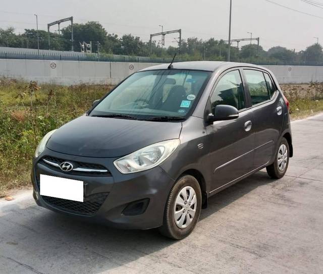 https://images10.gaadi.com/usedcar_image/4247414/original/processed_bcaea60dc8ff26f763800ff54082f926.jpg?imwidth=6402