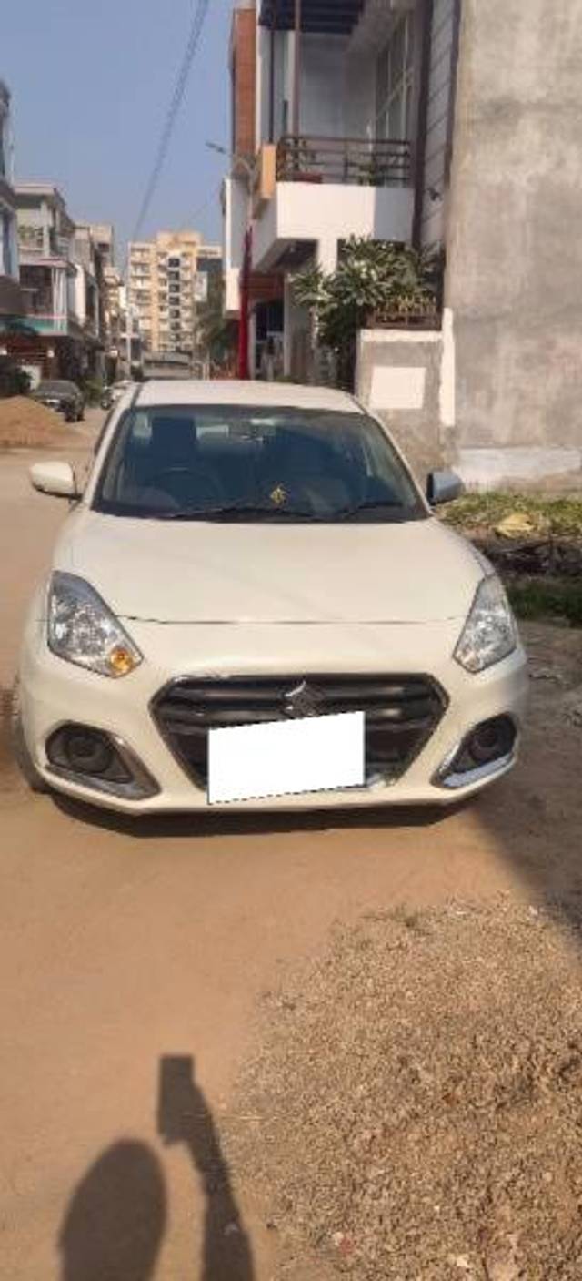 https://images10.gaadi.com/usedcar_image/4247419/original/processed_996cfed7-4cab-4c30-9912-b01f614149df.jpg?imwidth=6402