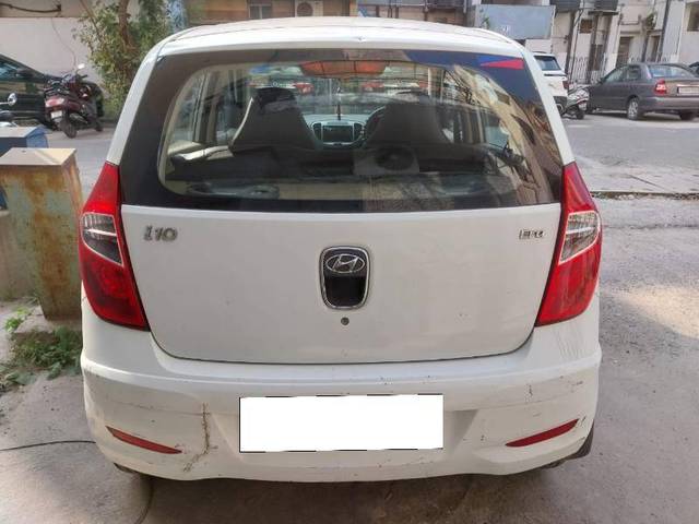 https://images10.gaadi.com/usedcar_image/4247446/original/916d5626cd5c4e831db8905f2e40742c.jpg?imwidth=6401